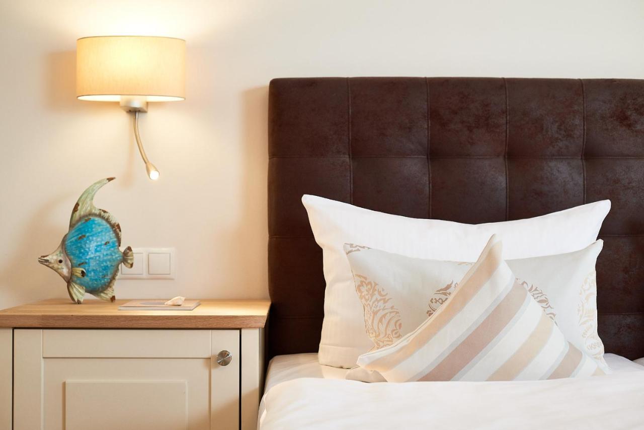 Hotel Nautilus Путбус Екстер'єр фото