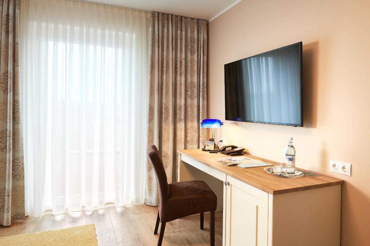Hotel Nautilus Путбус Екстер'єр фото
