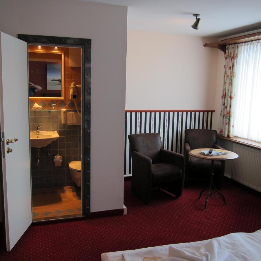 Hotel Nautilus Путбус Екстер'єр фото