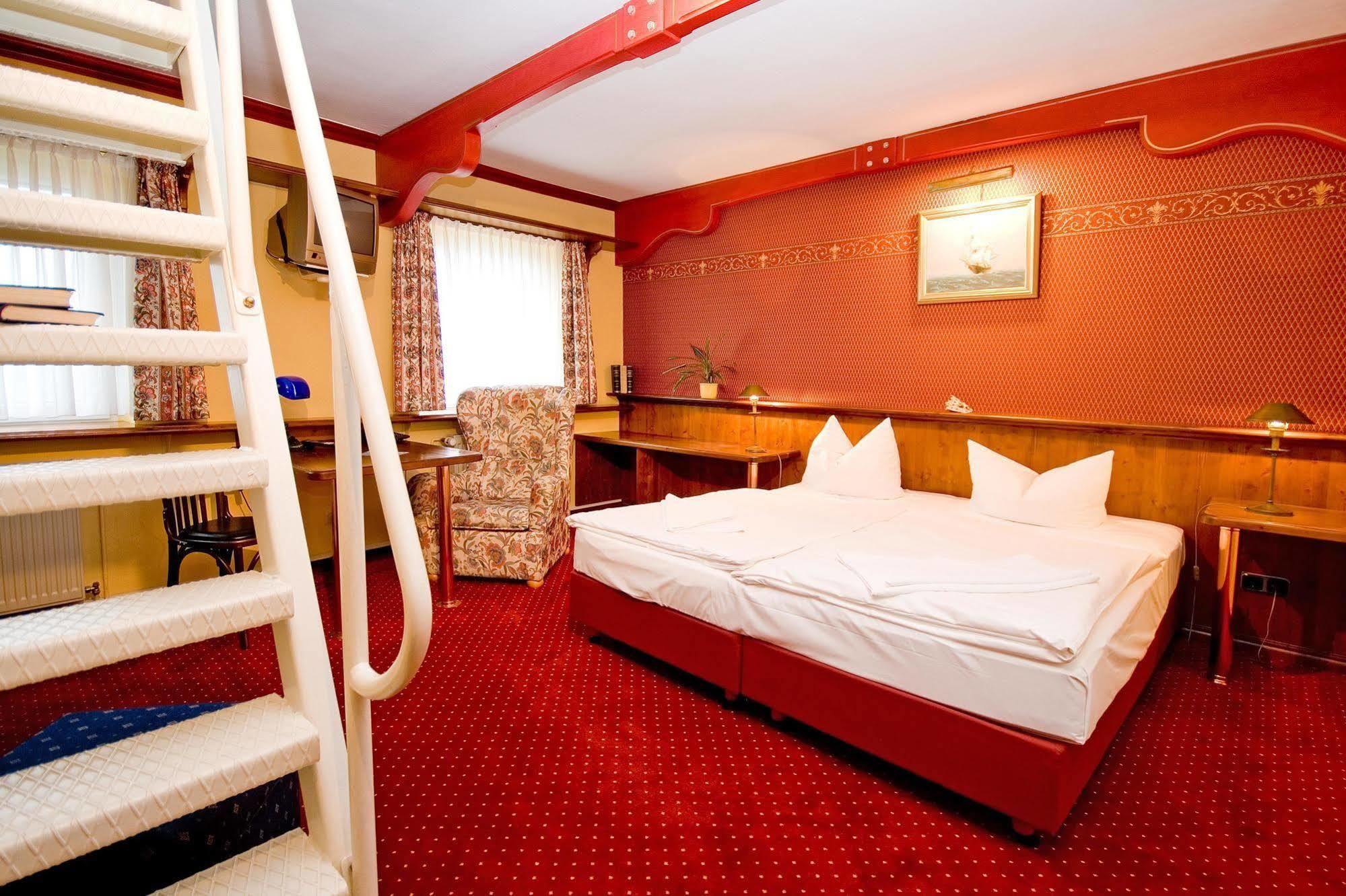 Hotel Nautilus Путбус Екстер'єр фото